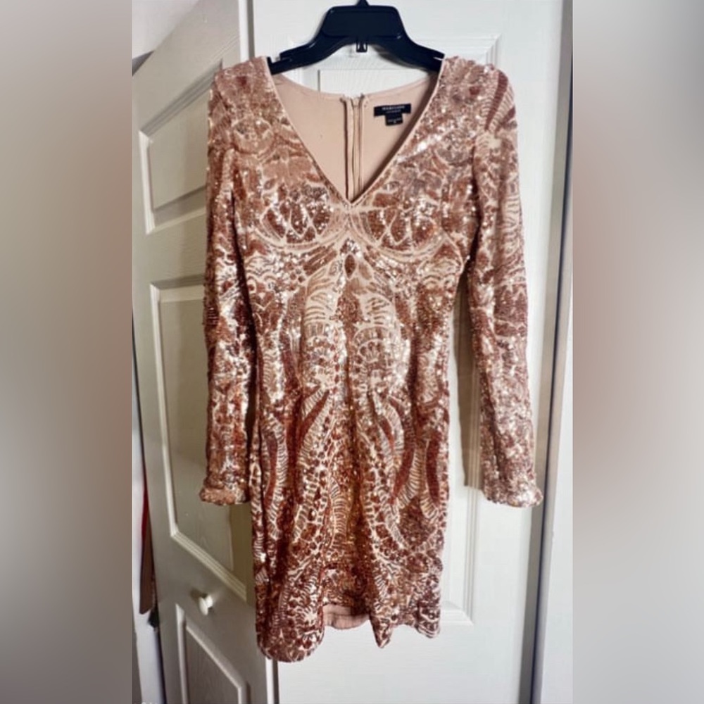 Gold, Mid length dress